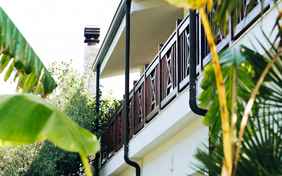 Umgeben von viel Grün